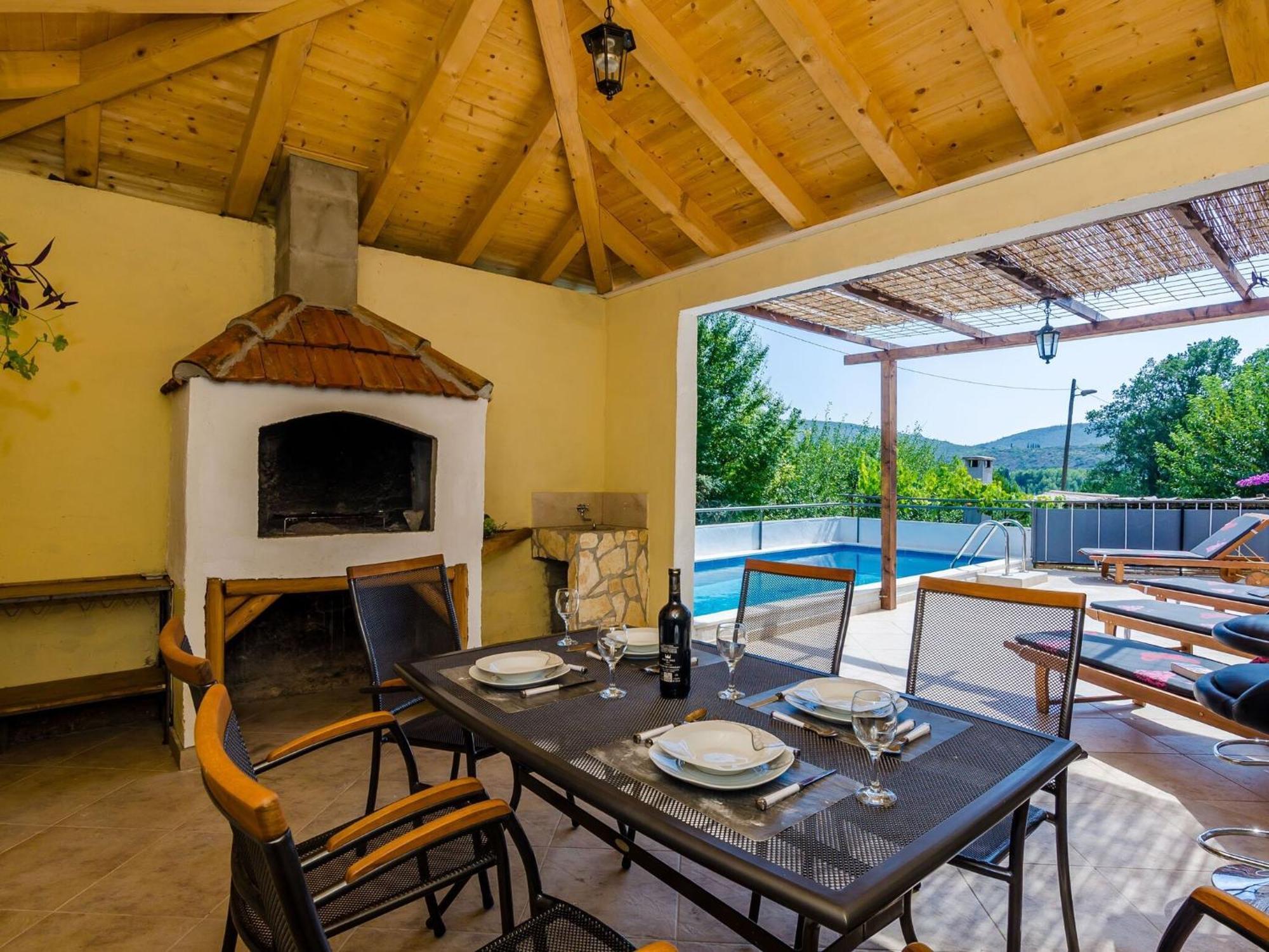 Villa Dalmatian Gem - Two-Bedroom Villa With Terrace And Swimming Pool Gruda Exterior foto